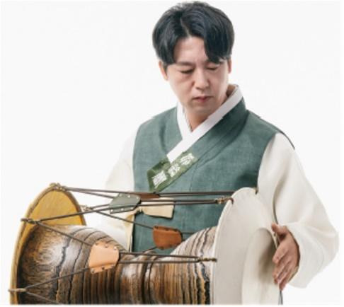 황민왕 타악 사진