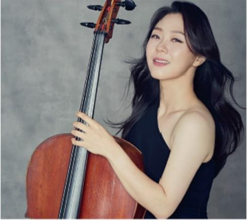 최경은 첼로 사진